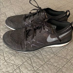 Black Nike Free Focus Flyknit women’s size 6.5